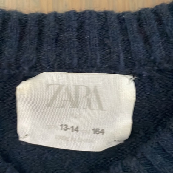 Zara navy sweater - Picture 2 of 2